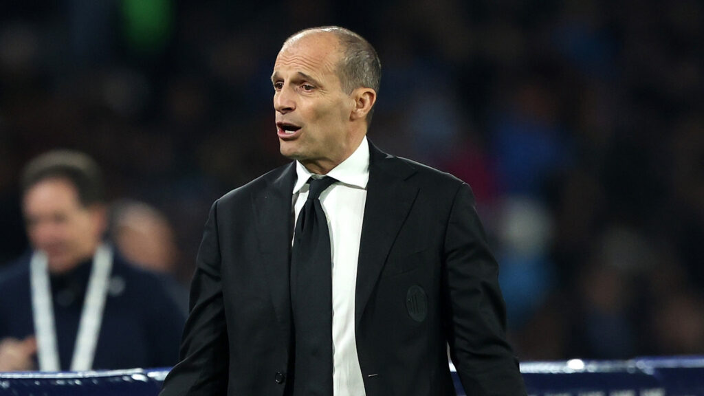Napoli-Milan, Allegri: "Leao? Pensavo di inserirlo anche un po' prima. Ma non sapevo ..."
