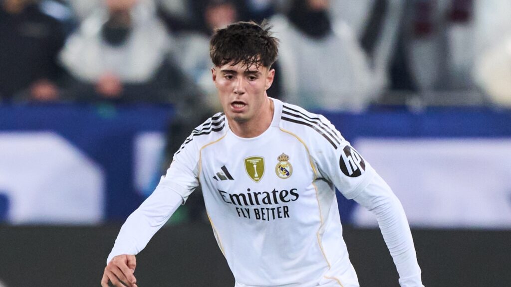 Victor Valdepenas Milan