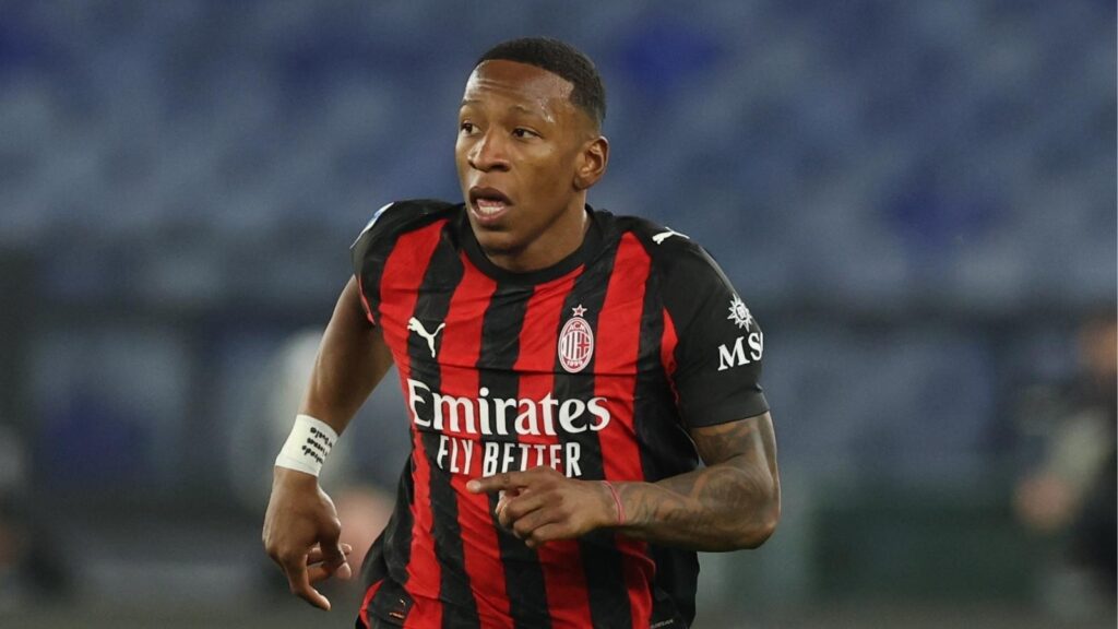 Calciomercato Milan, deciso il futuro di Estupiñán: già contattato il suo agente