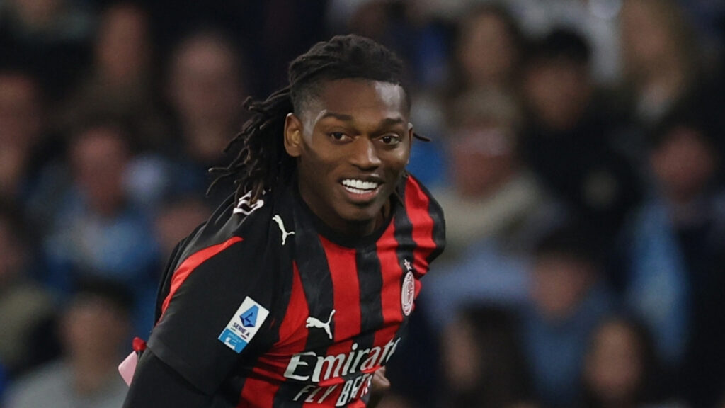 Calciomercato, il Milan non si opporrà alla cessione di Leao: c'è già un prezzo ed è basso