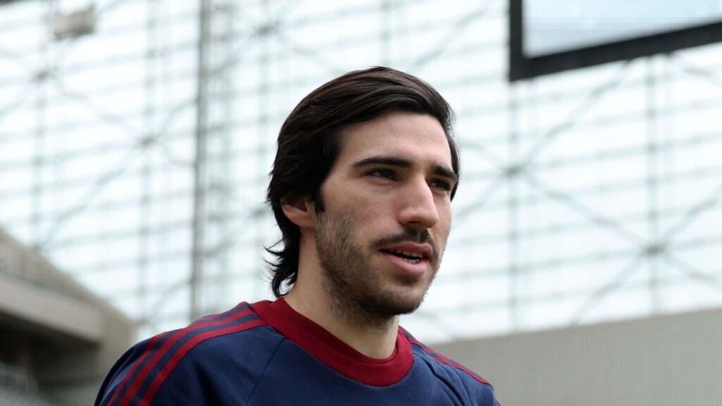 L'intervista del centrocampista del Newcastle Sandro Tonali ai microfoni di 'Sky Sports UK'