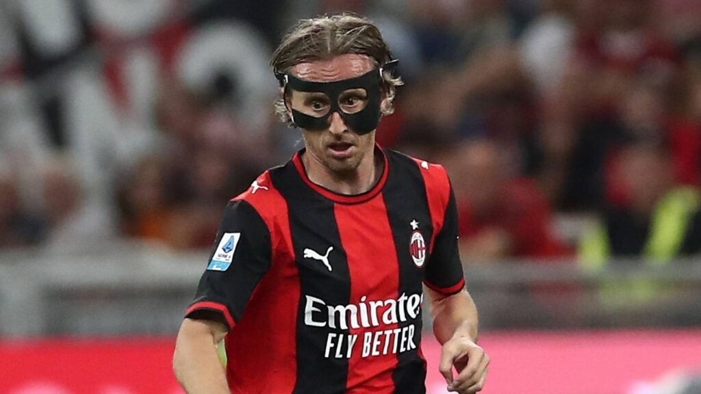 Luka Modric, centrocampista AC Milan, potrebbe non rinnovare il contratto con i rossoneri e andare via nel calciomercato estivo 2026