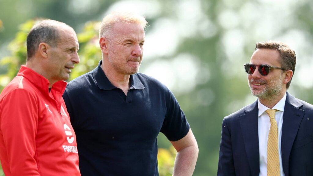 Massimiliano Allegri, allenatore AC Milan, con il direttore sportivo Igli Tare e l'amministratore delegato Giorgio Furlani