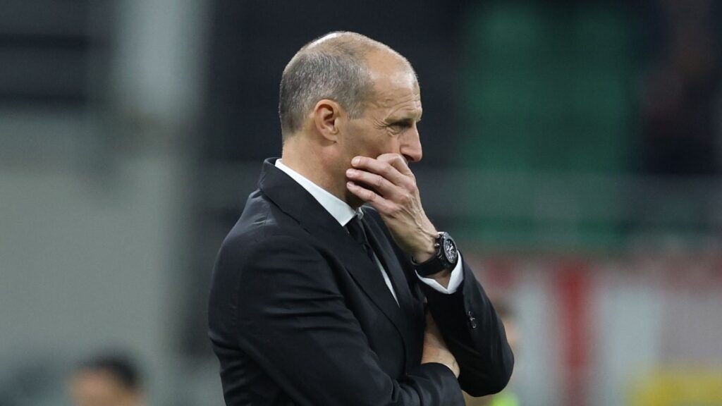 Massimiliano Allegri, allenatore AC Milan, qui durante Milan-Atalanta 2-3 di Serie A