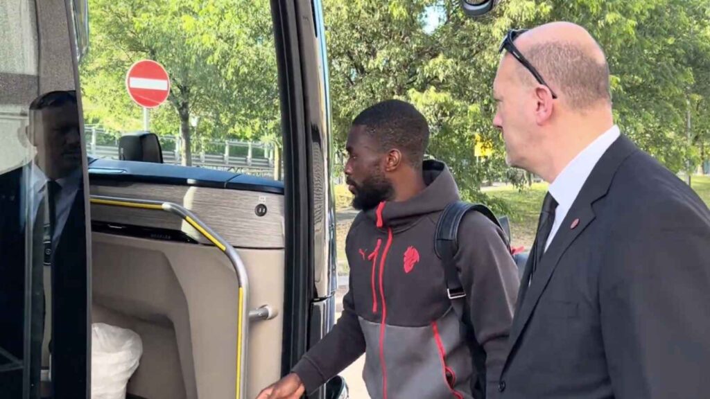 Milan in partenza verso Rho Fiera