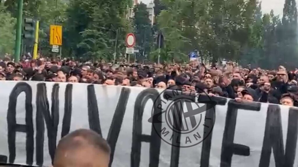 Curva Sud e tifosi del Milan in protesta: "Furlani vattene" | PM