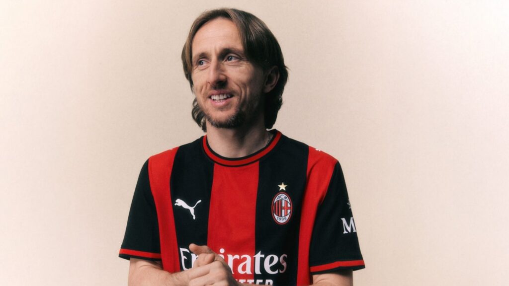 Svelata la prima maglia del Milan 2026-27: PUMA torna al passato che ricorda una stagione cara ad Allegri