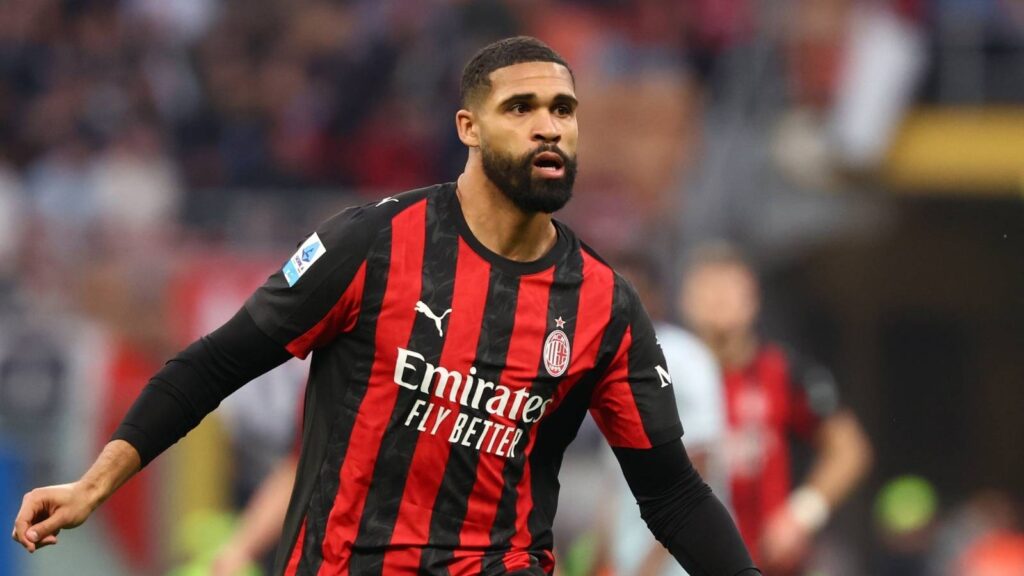 Ruben Loftus-Cheek, centrocampista AC Milan, qui durante Milan-Udinese di Serie A