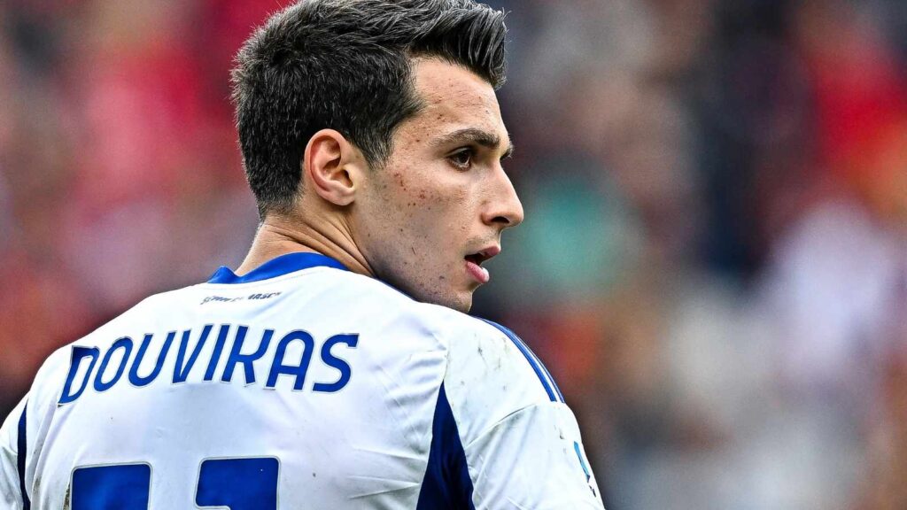 Anastasios Douvikas attaccante Como